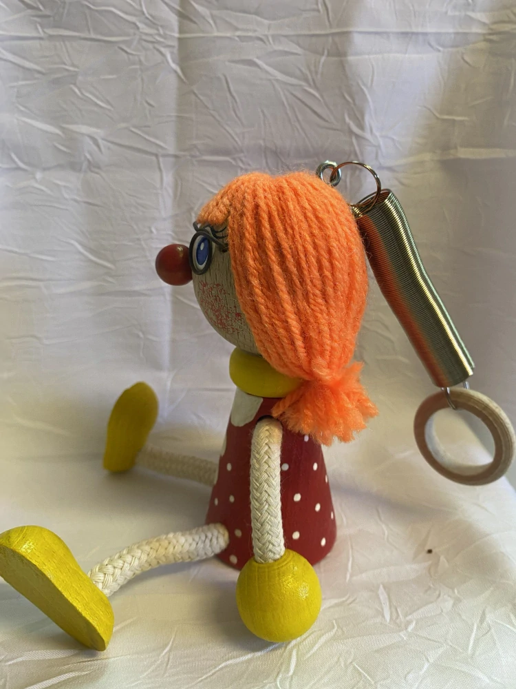 Figurka na pružině - Mánička